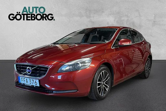 Volvo V40 D2 Momentum Fullservad Välvårdad VOC Värmare